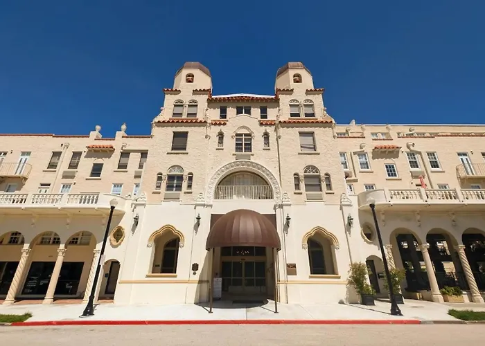 Palm Beach Hotel Short Term Rental